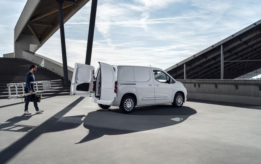  Toyota ProAce City Van 2019 года  (EU) (фото 24 из 53)